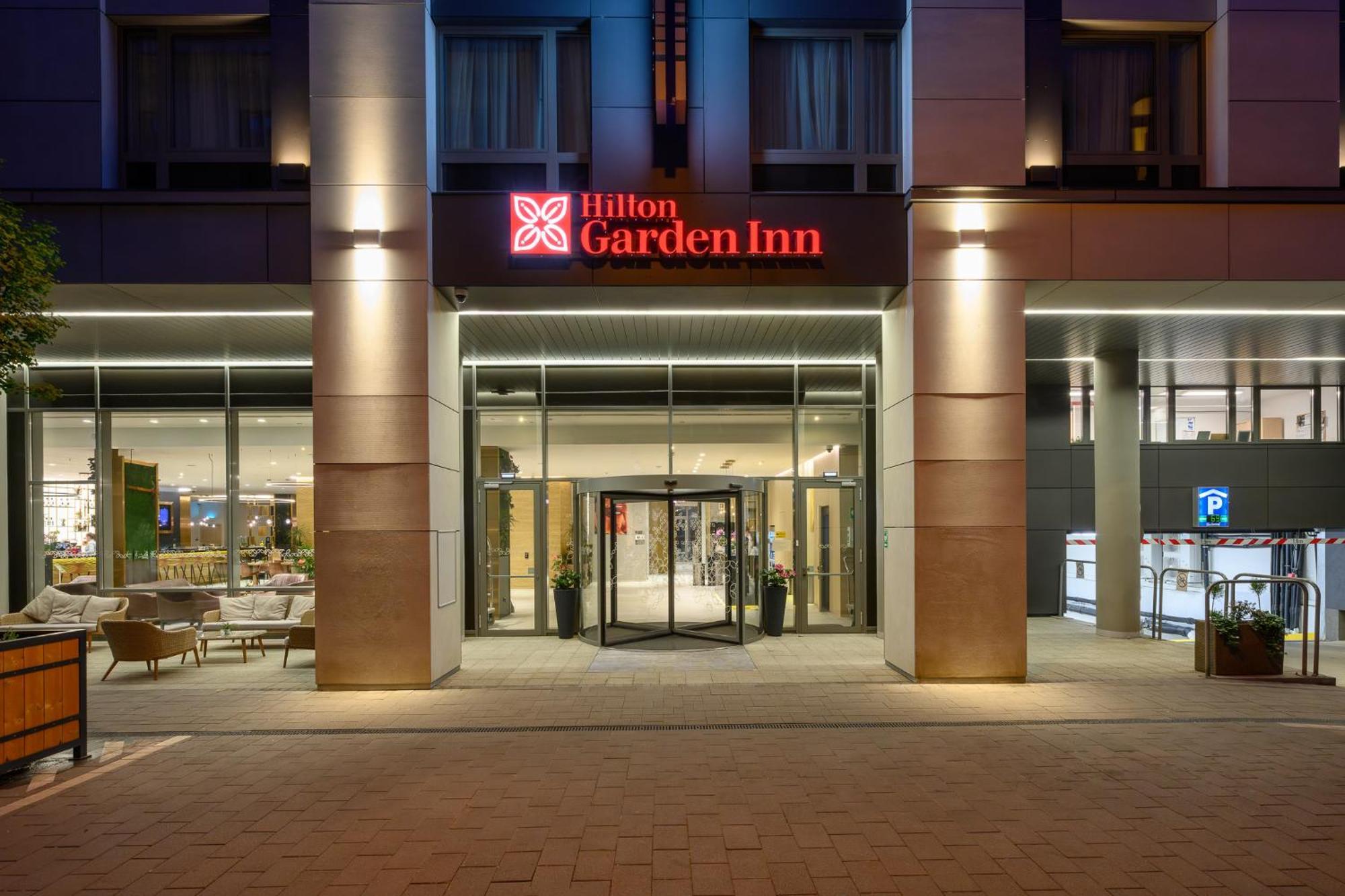 Hilton Garden Inn Budapest City Centre Exterior photo